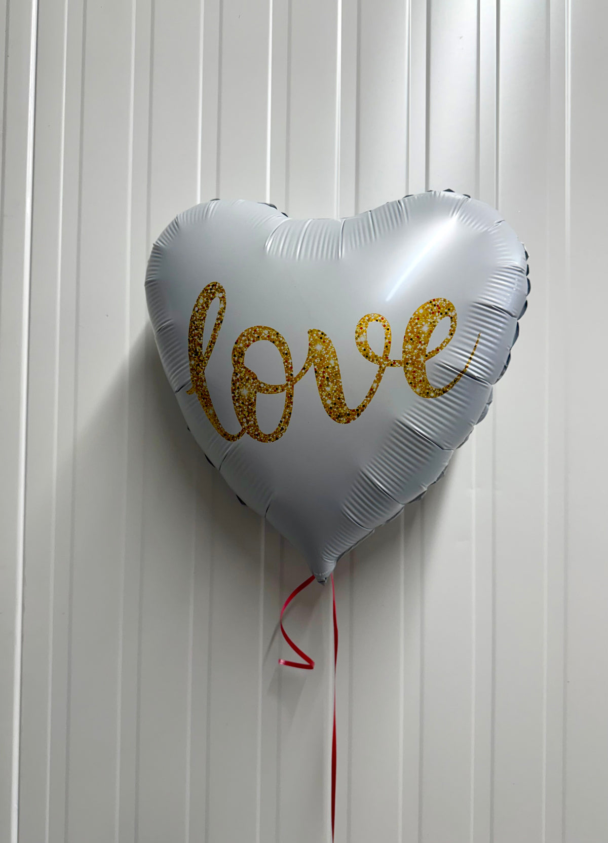 White & Gold Love Balloon